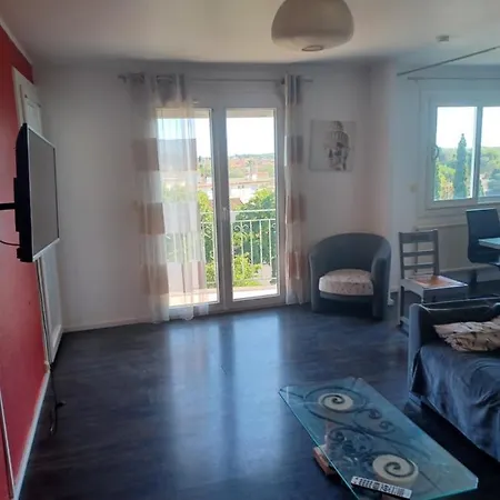 5 Pieces Apartment *